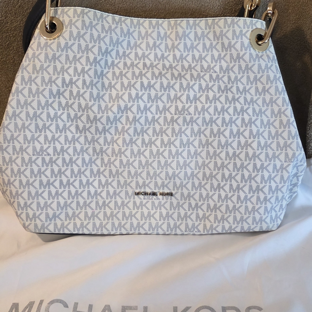 Michael Kors Logo Shoulder Bag